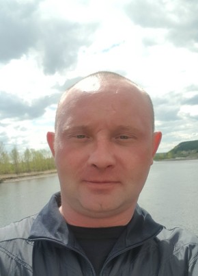 Василий, 38, Россия, Усть-Кут