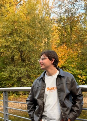Данил из Auerbach (Sachsen) 21 год