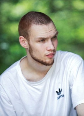 Иван из Москвы 22 года