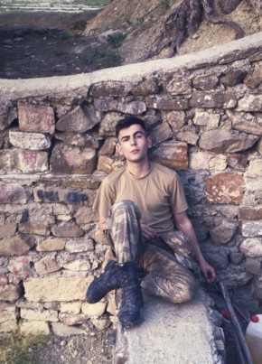 Çınar Demir, 27, Türkiye Cumhuriyeti, Gelibolu