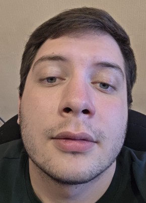 Андрей из Владикавказа 23 года