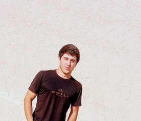 Ibragim, 19, Danghara