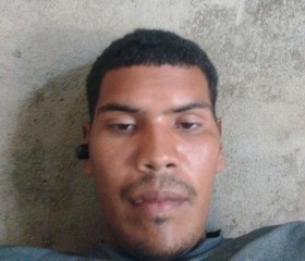 Moises, 28, Barcelona