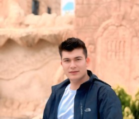 Ömer can, 23, Istanbul