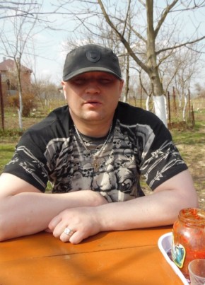 Миша, 46, Україна, Чернівці