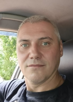 Иван из Вышнего Волочека 43 года