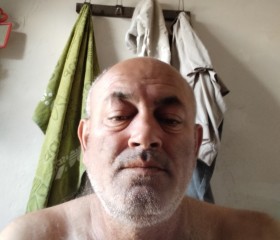 mubariz, 55, Baku