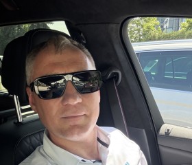 Ivan, 43, Moscow