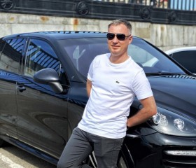 Ivan, 44, Moscow
