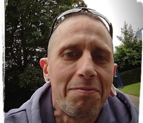 Manofcn, 42, Ieper