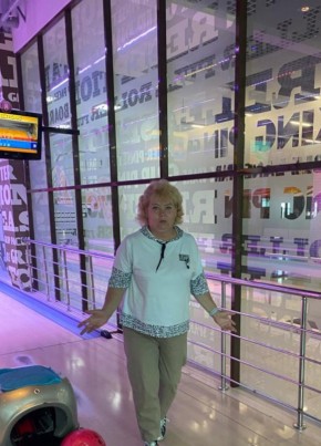 Елена, 55, Россия, Омск
