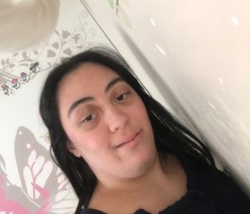 Melis, 18, Istanbul