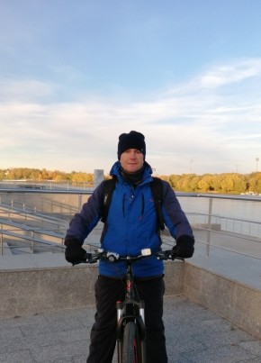 Дмитрий из Великого Новгорода 51 год