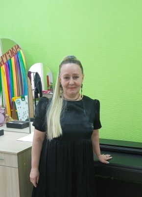 Елена, 52, Россия, Югорск