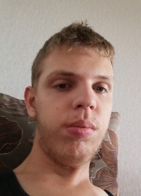 Никита из Тольятти 20 лет