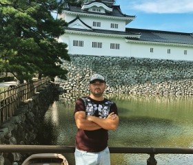 Artem Semeniuk, 35, Nishishinminato