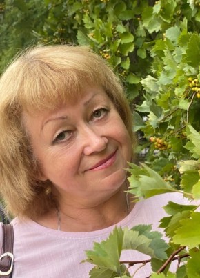 Эльвира, 66, Россия, Санкт-Петербург