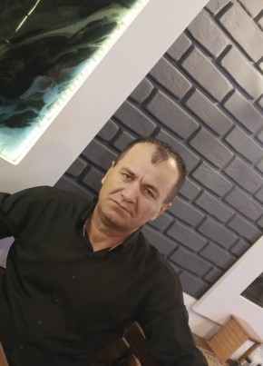 Sah из Астаны 46 лет