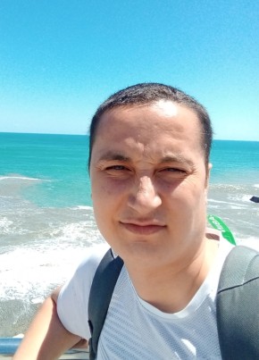 Фарход из Краснодара 30 лет