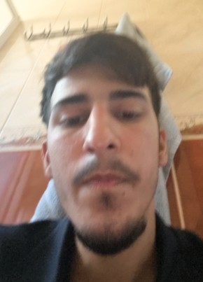 Unknown из Adana 18 лет