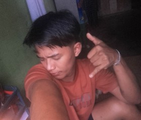 bagas, 20, Jambi City