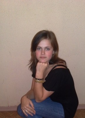 Алина, 32, Россия, Струги-Красные