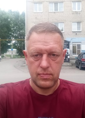 Дмитрий из Архангельское 52 года