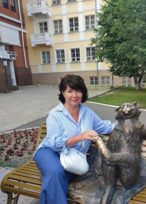 Лара, 44, Россия, Санкт-Петербург
