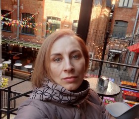 Lara, 42, Saint Petersburg