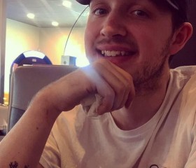 Jeremy, 28, Dartmouth