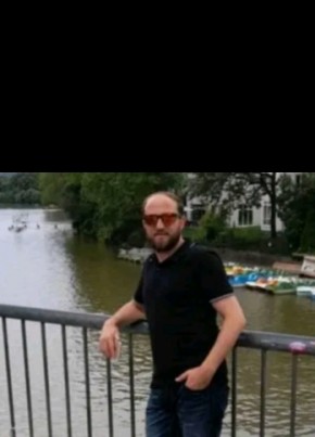 Sardar из Tübingen 34 года