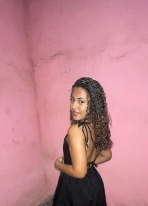 Laura из Caxias 18 лет