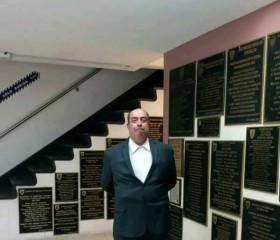 Ramiro, 57, Mexico City