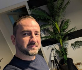 Dennis, 44, Stuttgart