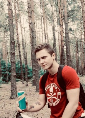 Илья из Воронежа 32 года