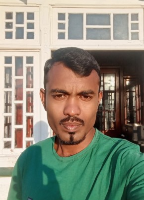 Udesh Rakshitha из ෙකාළඹ 38 лет