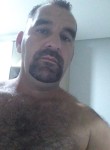 Fernando, 41  , Joinville
