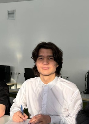 Камран из Казани 19 лет