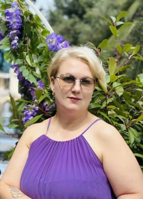 Елена из Лазаревское 54 года