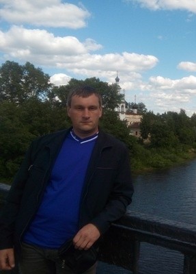 Леонид, 40, Россия, Нея