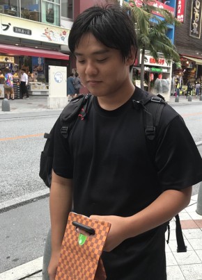 Toshiki, 23, Japan, Ginowan