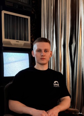 Дима из Новосибирска 22 года