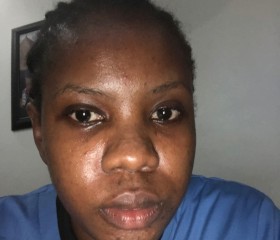 Queenie gold, 25, Lagos