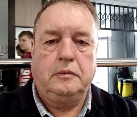 Андрей, 67 лет, Новосибирск