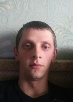 Денис, 37, Россия, Волхов