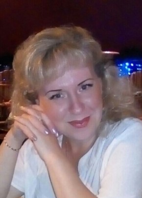 Виктория, 46, Россия, Санкт-Петербург