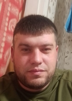 Дима, 35, Россия, Кировск