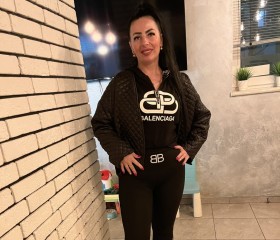 Albina, 40, Yekaterinburg