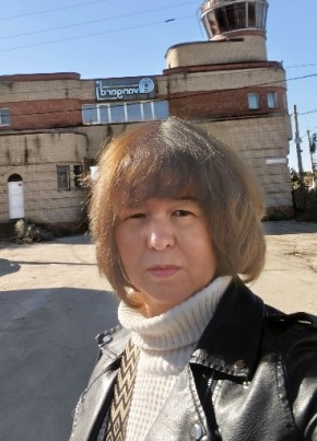 Анастасия из Саратова 43 года