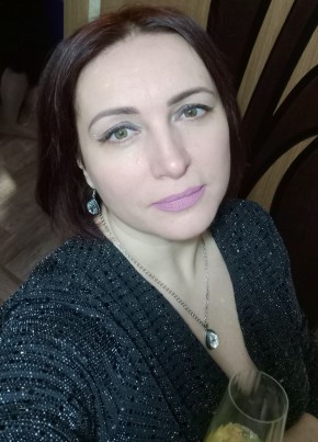Yuliya, 47, Russia, Roshal